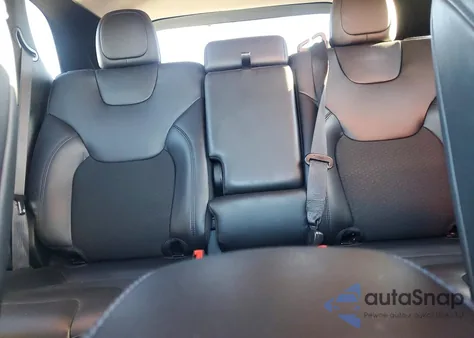 2021 Jeep Cherokee Latitude Plus z USA, uszkodzony, nr VIN 1C4PJMLB7MD107982